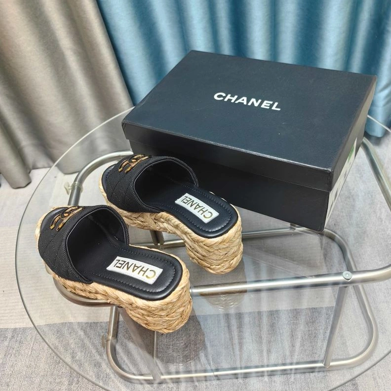HighQuality Chxnxl Slippers 122635