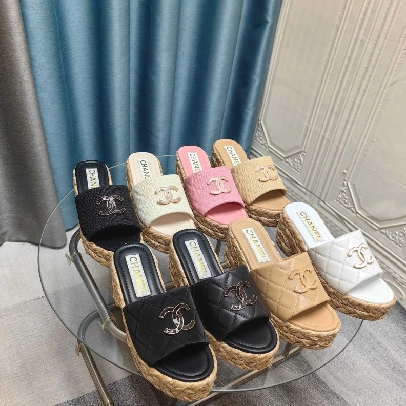 Vibrant Chxnxl Slippers 122643