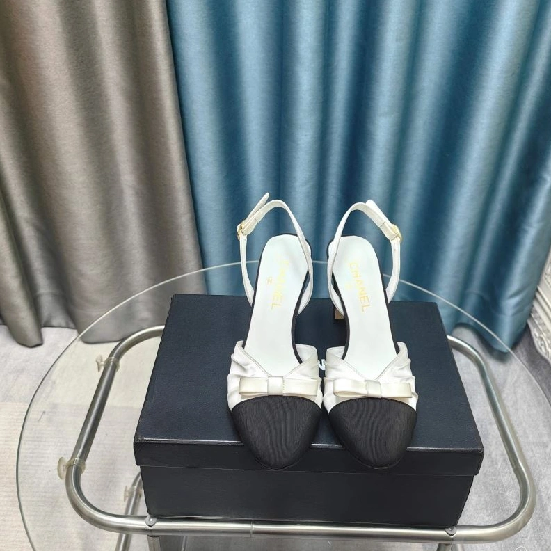 Sleek Chxnxl Sandals 122975