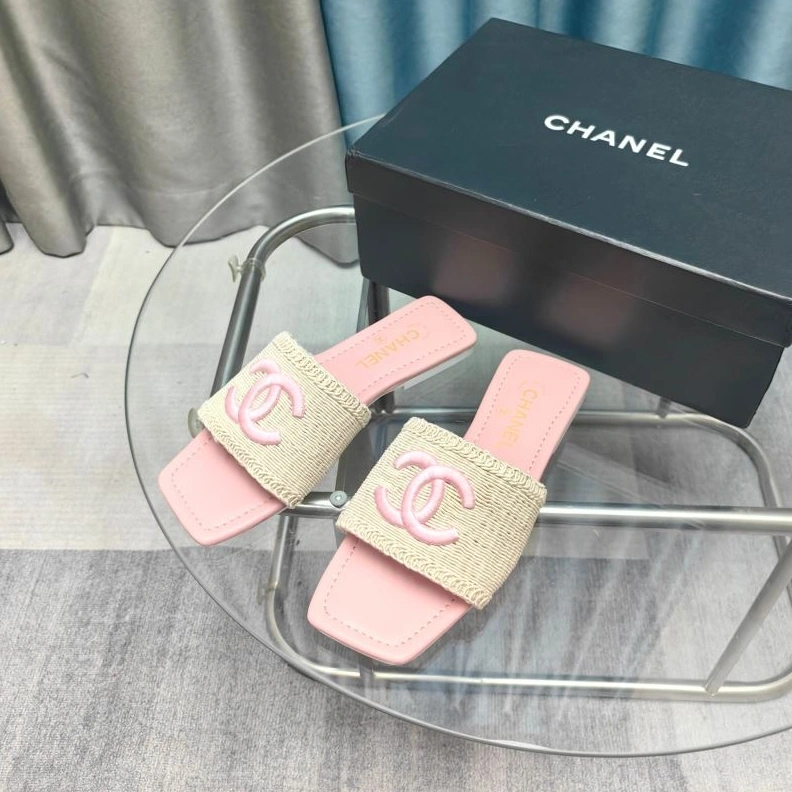 HighQuality Chxnxl Slippers 122636