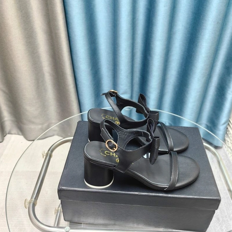 NewStyle Chxnxl Sandals 122966