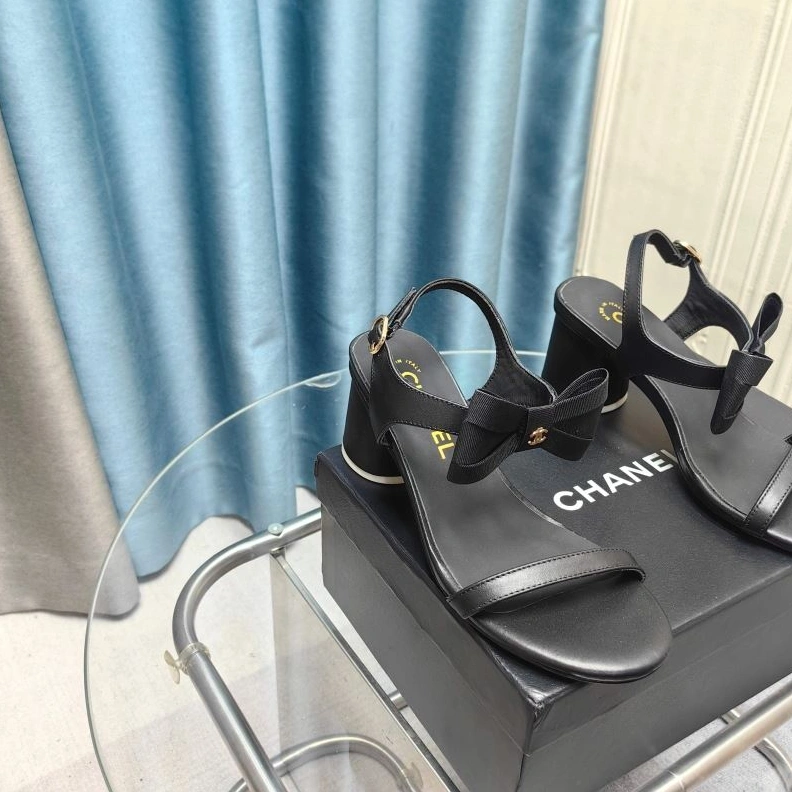 NewStyle Chxnxl Sandals 122966