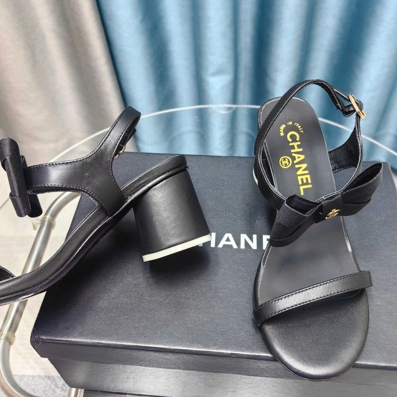 NewStyle Chxnxl Sandals 122966