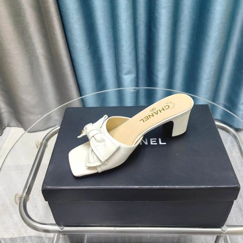 ModernLook Chxnxl Slippers 122637