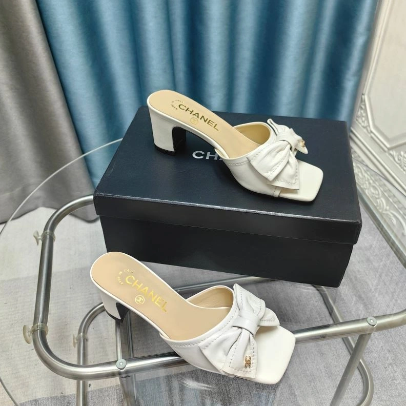 ModernLook Chxnxl Slippers 122637