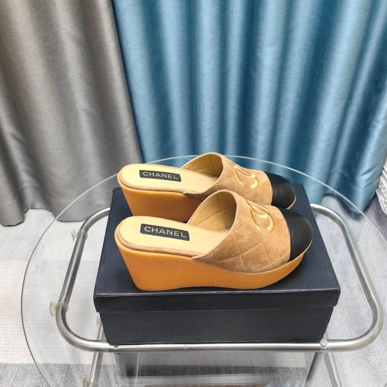 AllSeason Chxnxl Slippers 122613