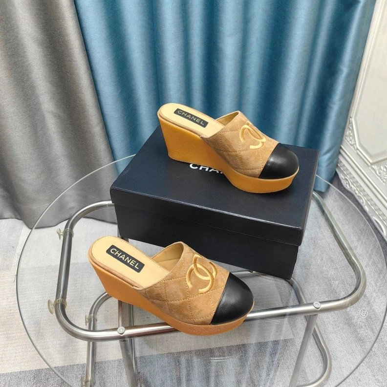 AllSeason Chxnxl Slippers 122613