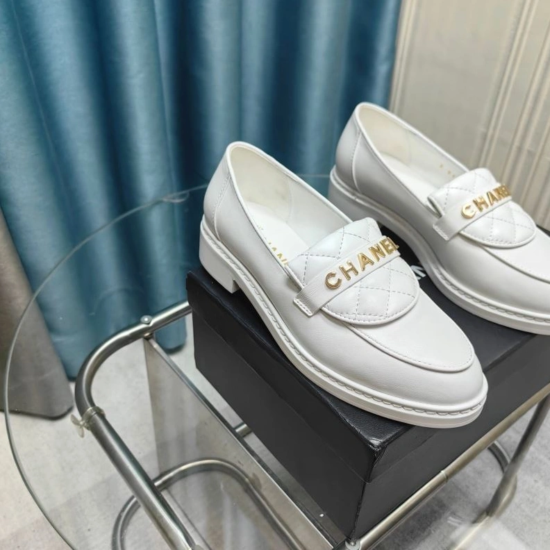 Flexible Chxnxl Leather Shoes 123029