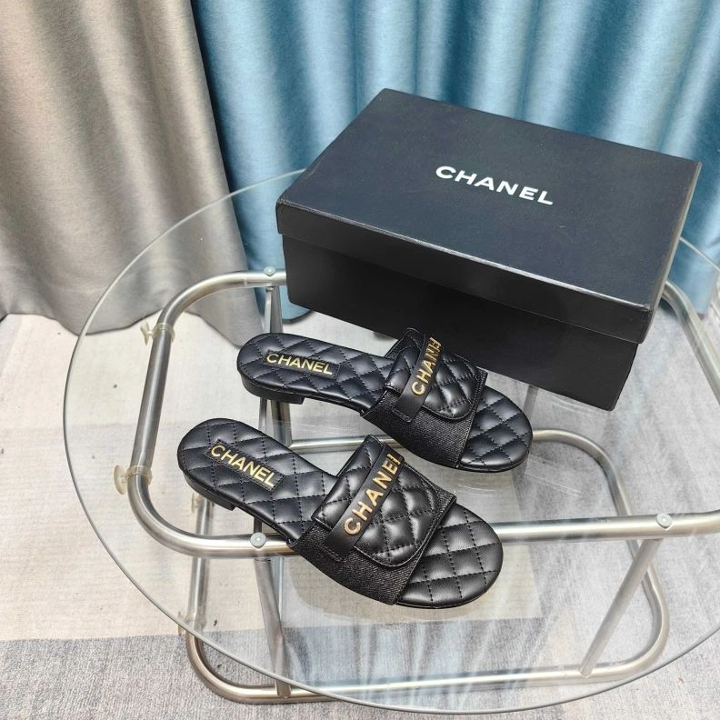 Functional Chxnxl Slippers 122611