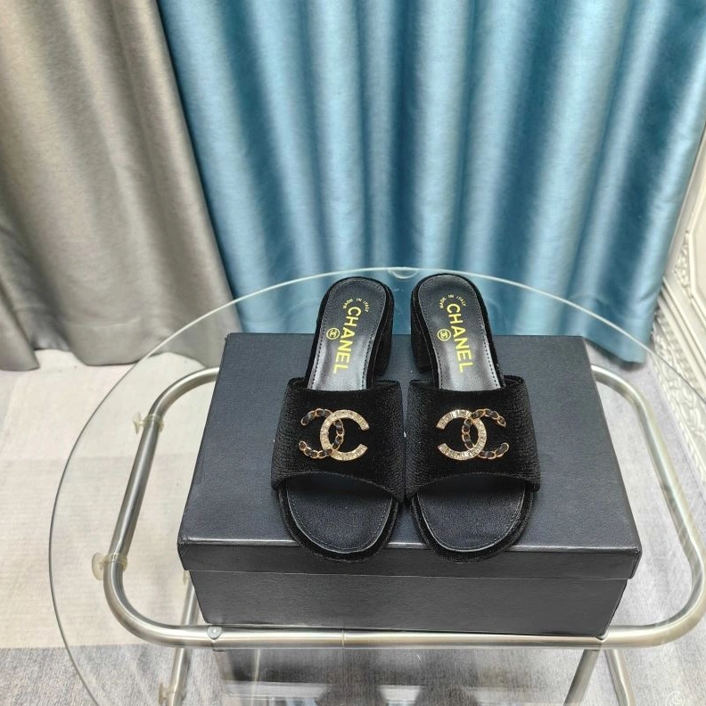 Chxnxl Slippers Sleek 122593