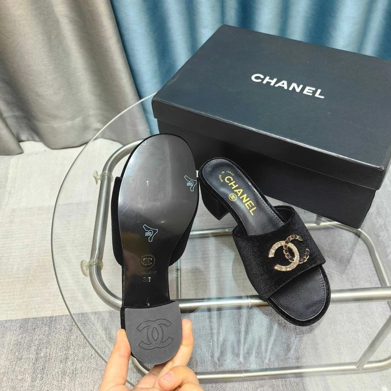 Chxnxl Slippers Sleek 122593