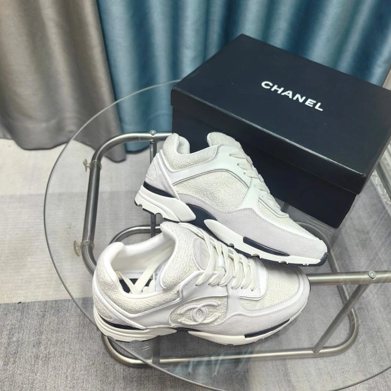 Vibrant Chxnxl Sneakers 122300