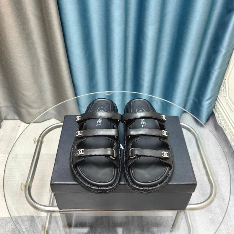Fashionable Chxnxl Sandals 122954