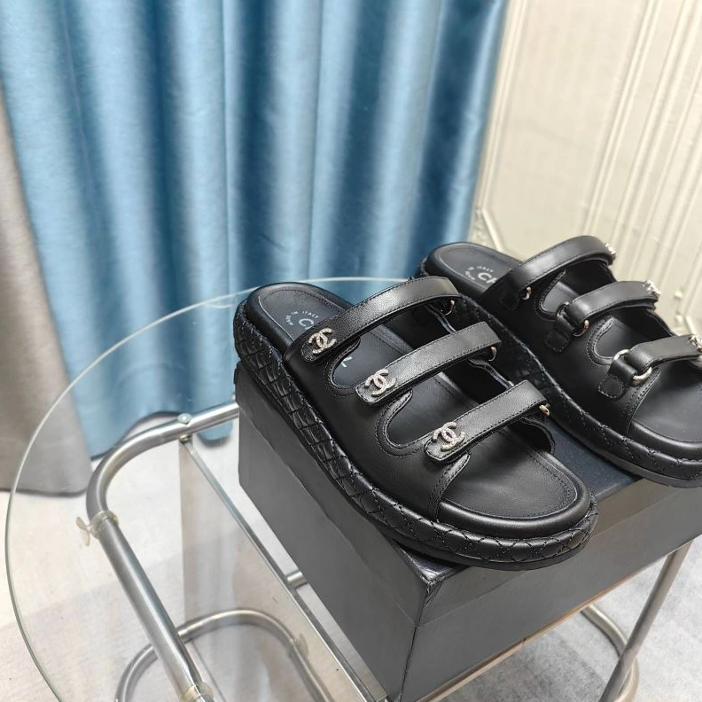 Fashionable Chxnxl Sandals 122954