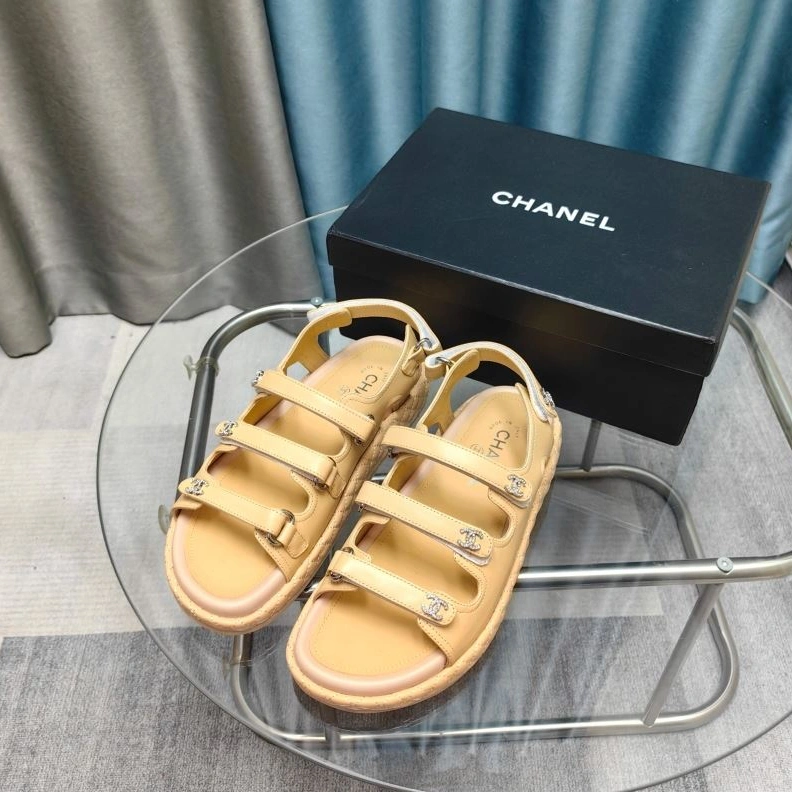 WellDesigned Chxnxl Sandals 122946