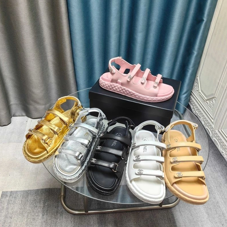 WellDesigned Chxnxl Sandals 122946