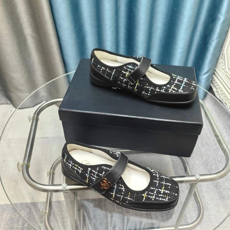 Minimalist Chxnxl Flat Shoes 123198
