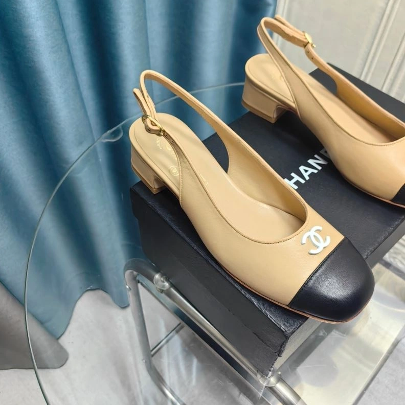 Reliable Chxnxl Sandals 122927
