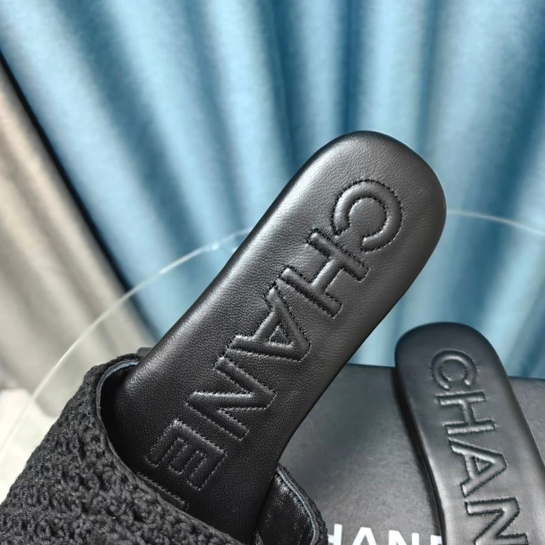Chxnxl Slippers StreetReady 122599