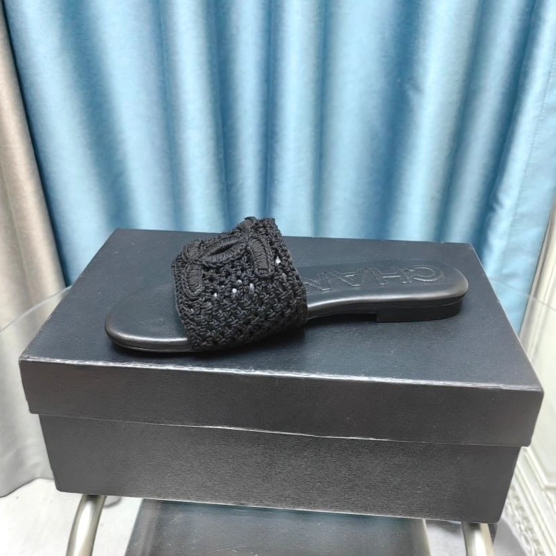 Chxnxl Slippers StreetReady 122599