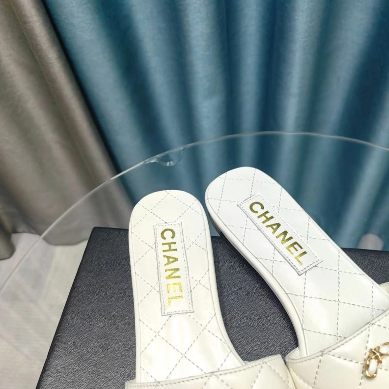 Chxnxl Slippers Compact 122580