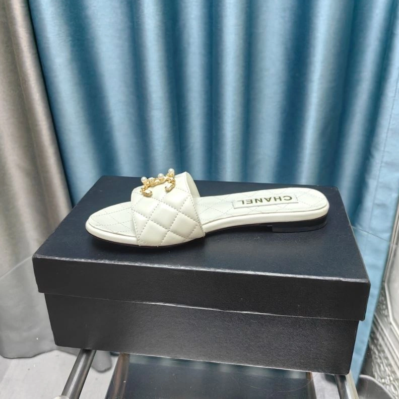 Chxnxl Slippers Compact 122580
