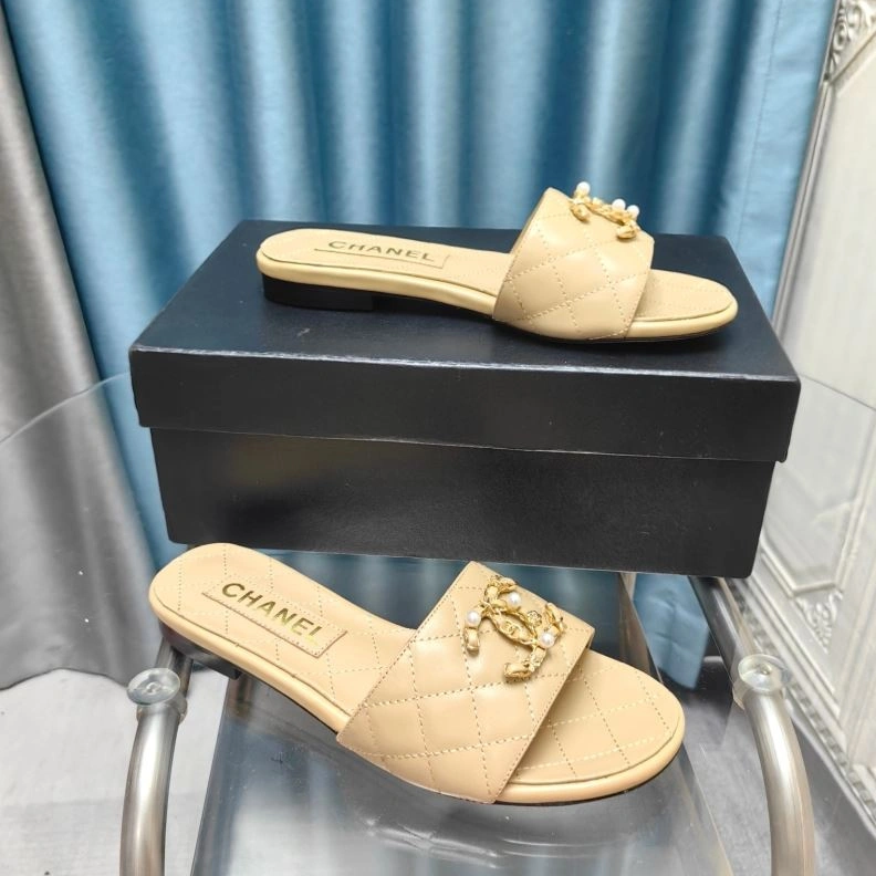 Chxnxl Slippers Vibrant 122603