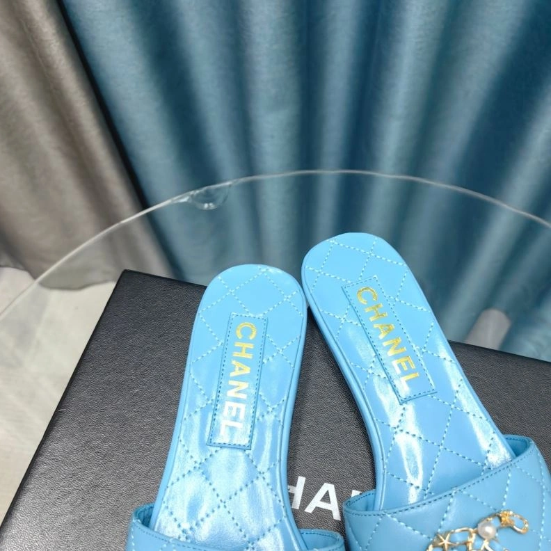 StreetReady Chxnxl Slippers 122597