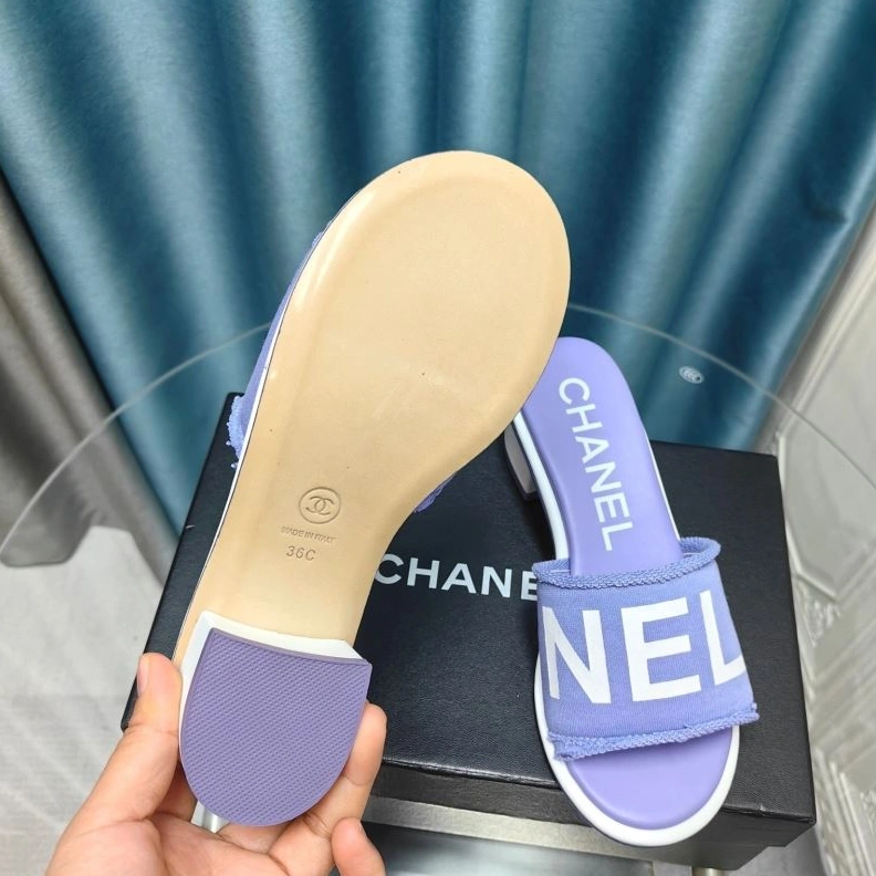 Compact Chxnxl Slippers 122575