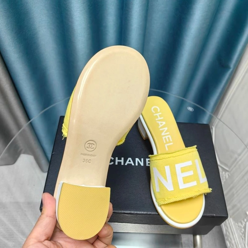 Efficient Chxnxl Slippers 122574