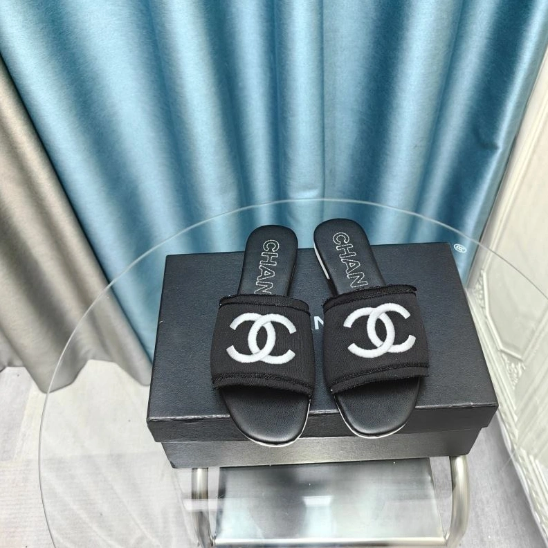 Chxnxl Slippers Sleek 122573