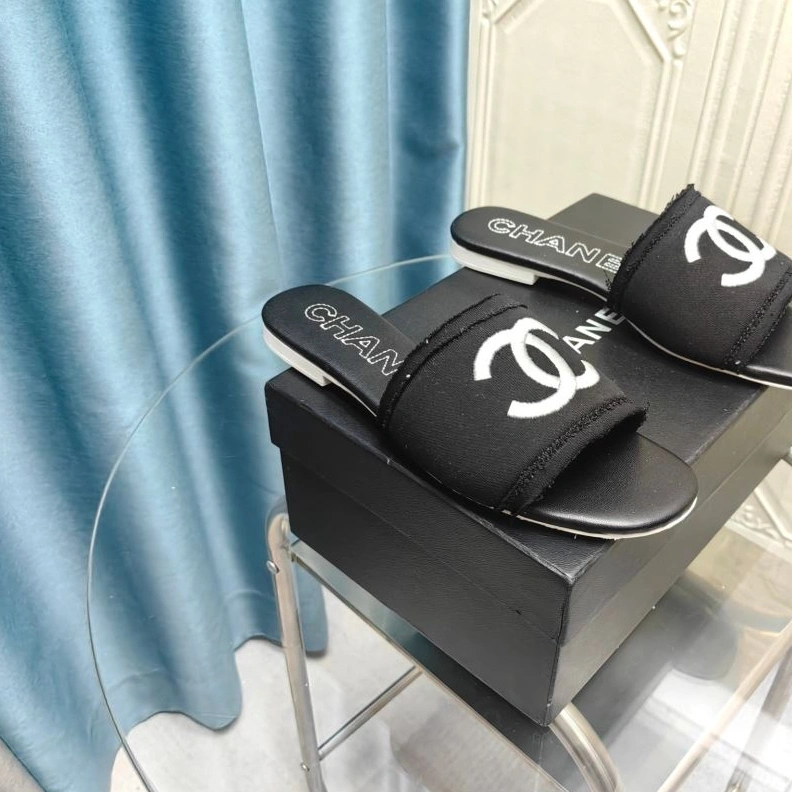 Chxnxl Slippers Sleek 122573