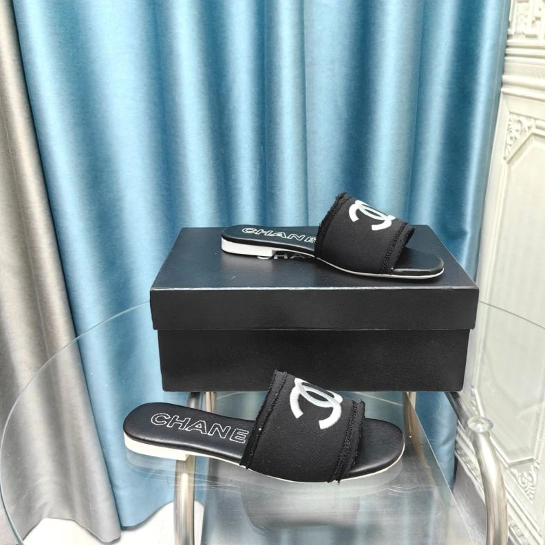 Chxnxl Slippers Sleek 122573