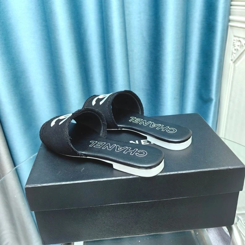Chxnxl Slippers Sleek 122573