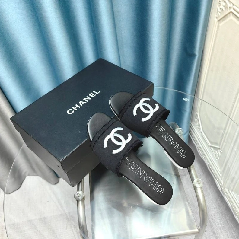Chxnxl Slippers Sleek 122573