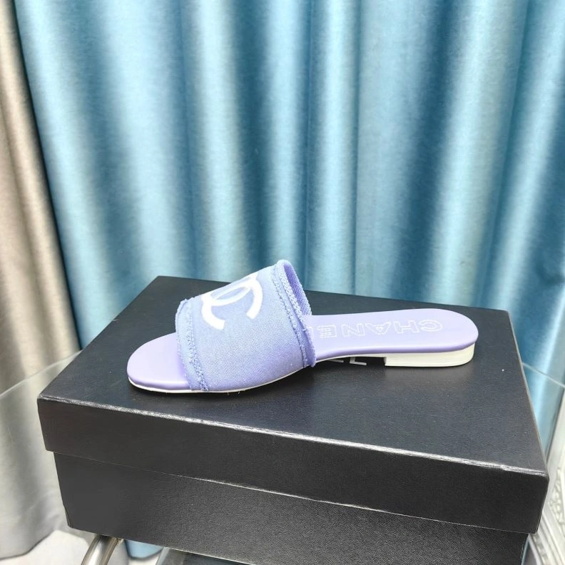 ModernLook Chxnxl Slippers 122569