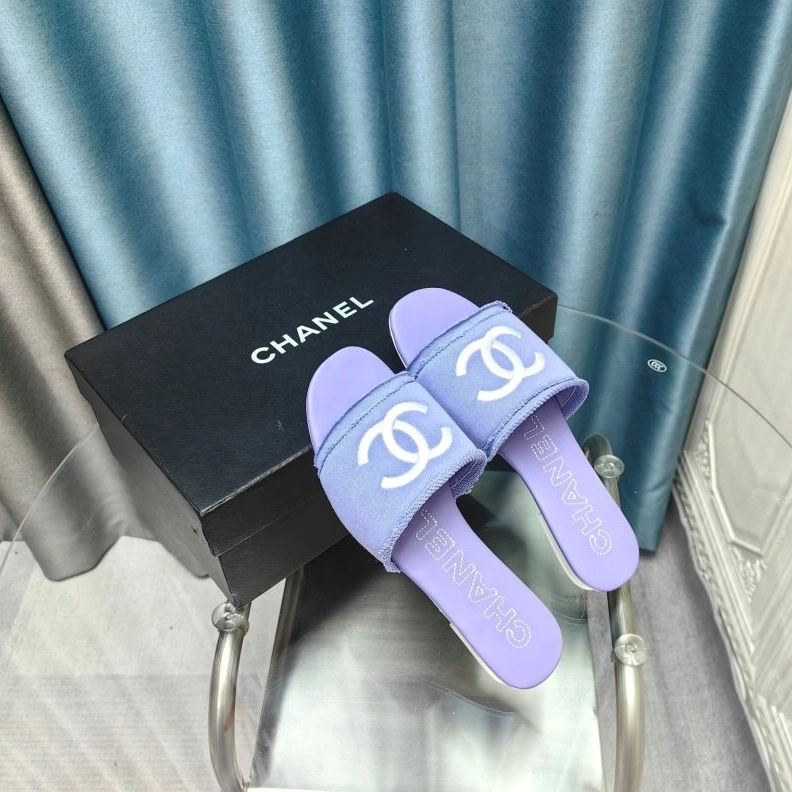 ModernLook Chxnxl Slippers 122569