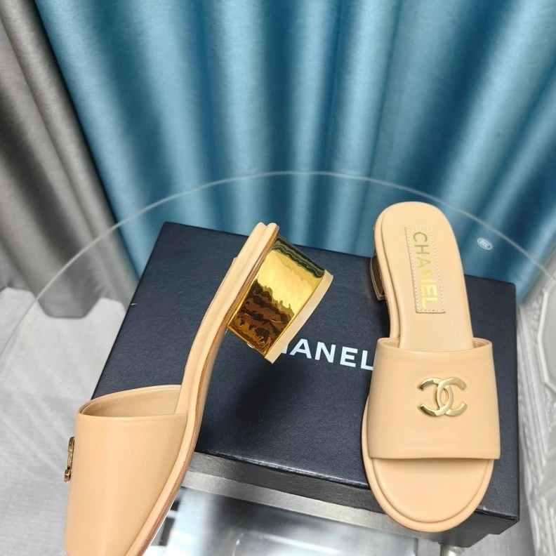 DailyWear Chxnxl Slippers 122566