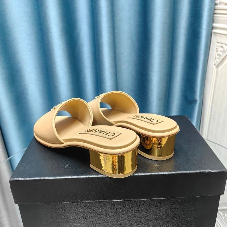 DailyWear Chxnxl Slippers 122566