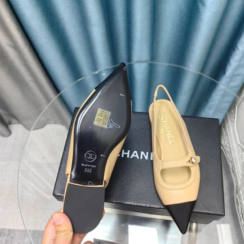 Unique Chxnxl Flat Shoes 123190