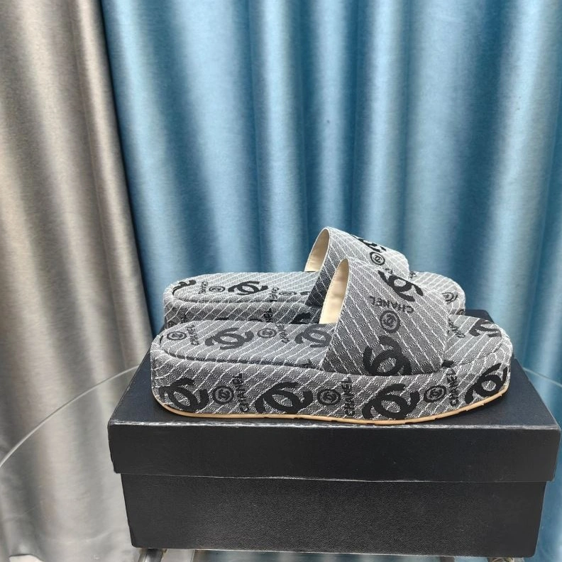 Chxnxl Slippers StreetReady 122552