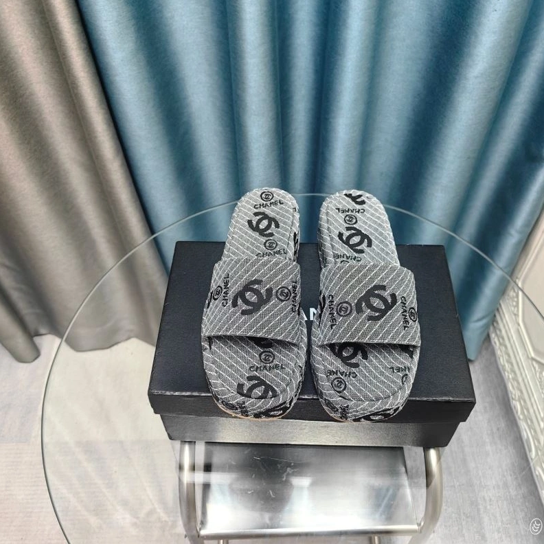 Chxnxl Slippers StreetReady 122552