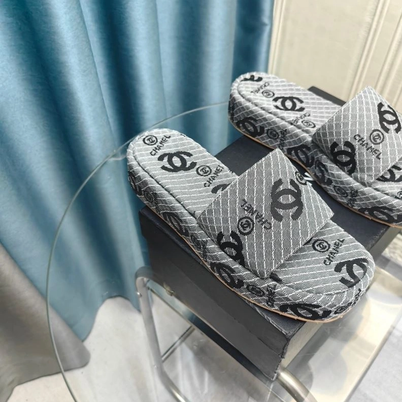 Chxnxl Slippers StreetReady 122552