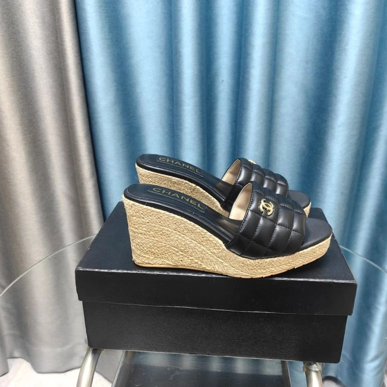 Affordable Chxnxl Slippers 122549