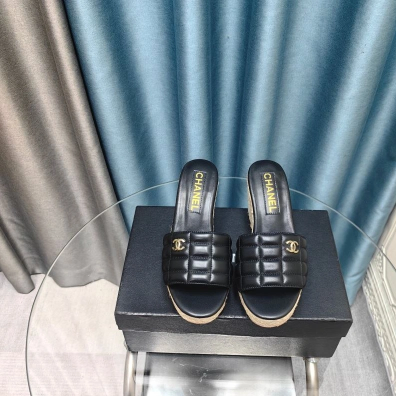 Affordable Chxnxl Slippers 122549