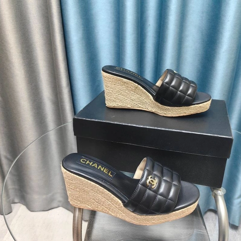 Affordable Chxnxl Slippers 122549