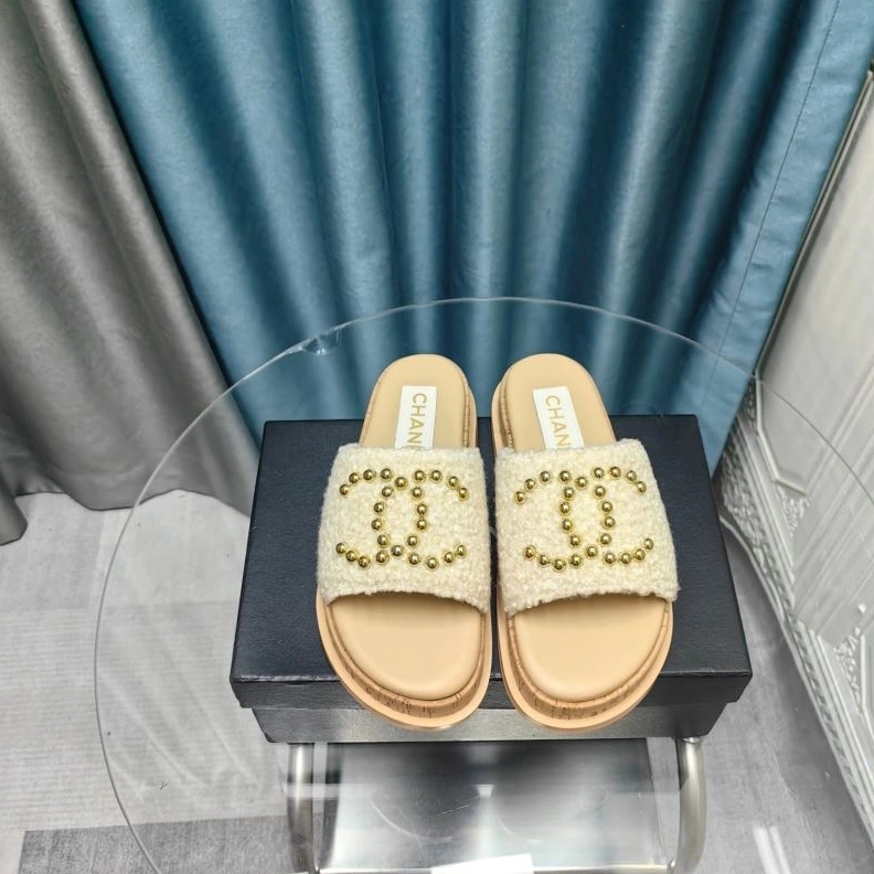 SportInspired Chxnxl Slippers 122536
