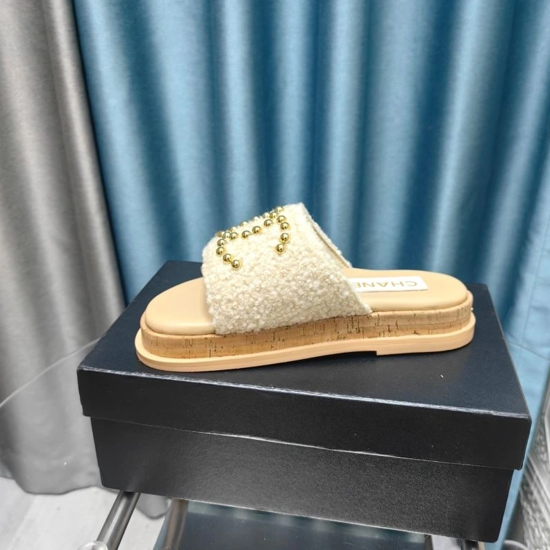 SportInspired Chxnxl Slippers 122536