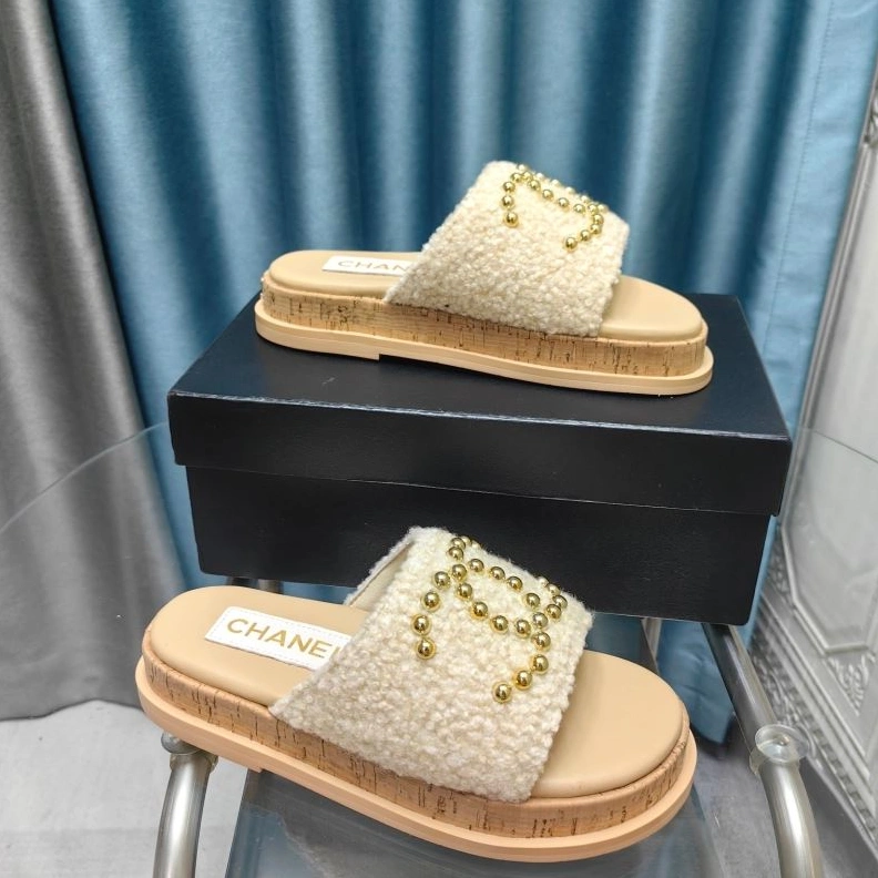 SportInspired Chxnxl Slippers 122536
