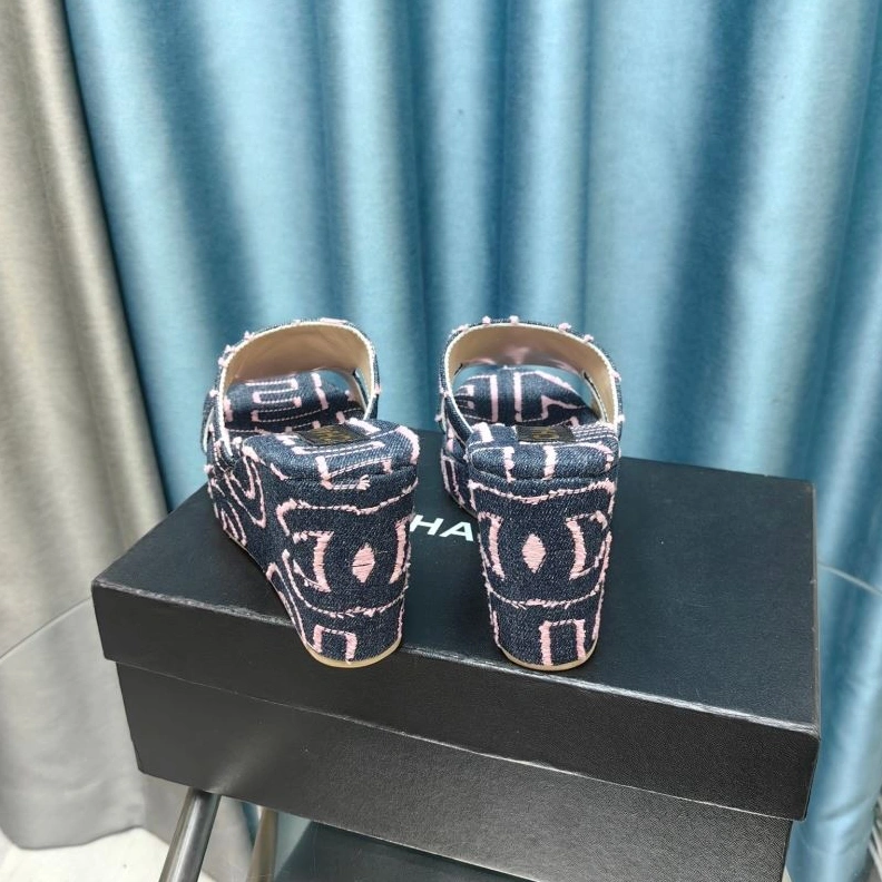 Chxnxl Slippers GoAnywhere 122546